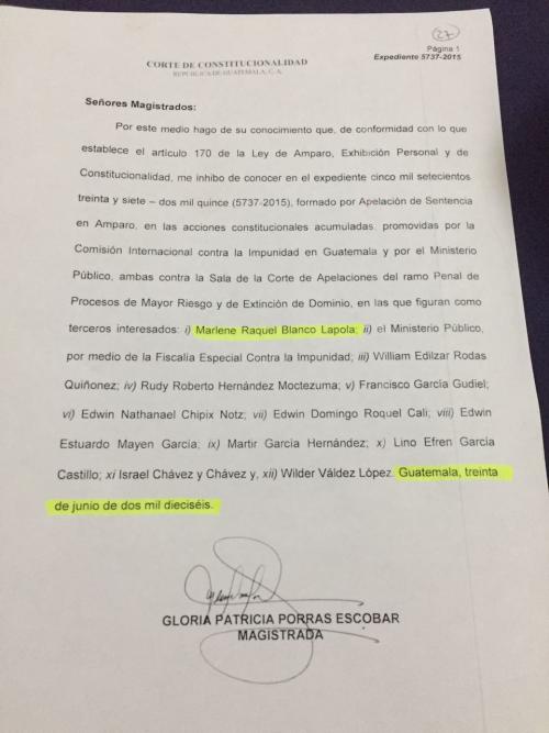 Documento con el que Gloria Porras se inhibi&oacute; de conocer el expediente de Marlene Blanco Lapola.