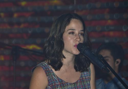 Su concierto estuvo cargado de buena música y emoción. (Foto: Luis Castillo/Nuestro Diario) 