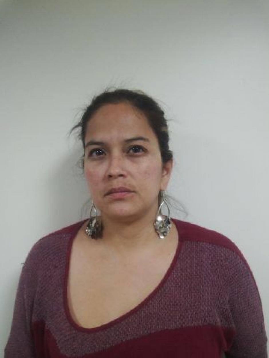 Heydi Yosef Hern&aacute;ndez Guti&eacute;rrez de 35 a&ntilde;os intent&oacute; transportar coca&iacute;na en su maleta. (Foto: PNC)