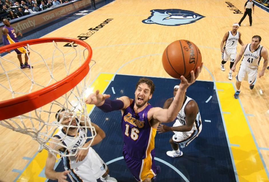 Pau Gasol pas&oacute; a ser agente libre desde el 1 de julio y no acept&oacute; una nueva propuesta de los Lakers. (Foto: AFP)