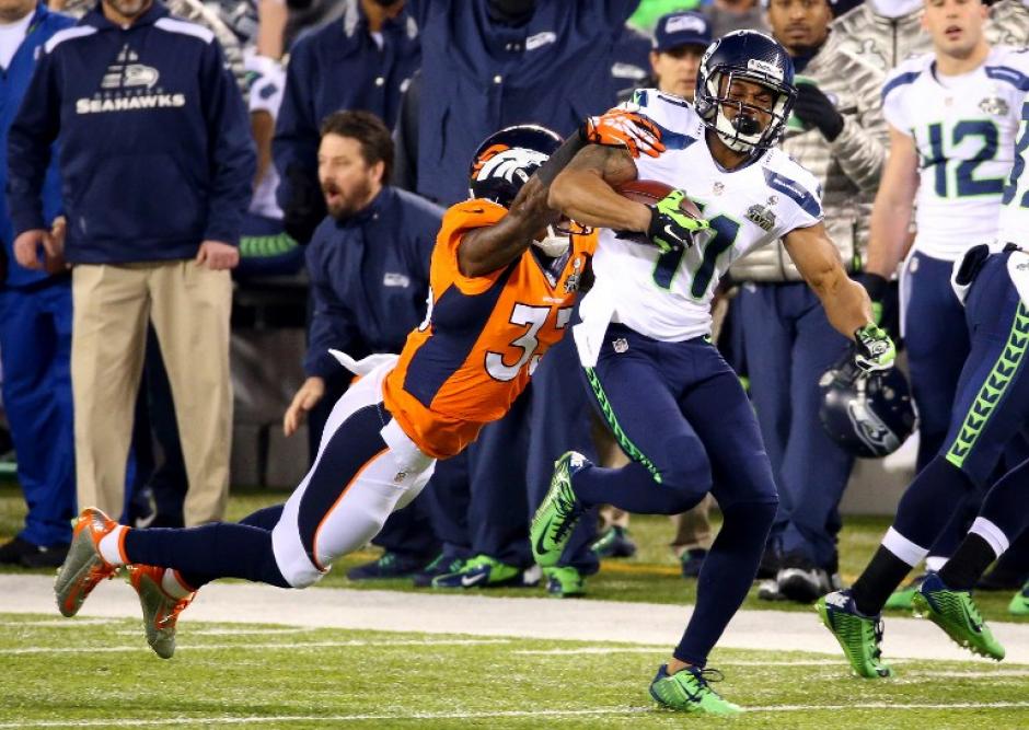 El dominio de los Sehawks no dio tregua a los Broncos en los primeros dos cuartos. (Foto: AFP)