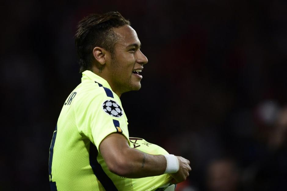 Neymar juega actualmente con el Barcelona y la selecci&oacute;n de Brasil. (Foto: AFP)