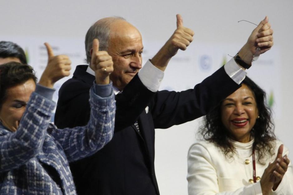 Los principales representantes de las instituciones de la Unión Europea (UE) celebraron hoy el primer acuerdo climático global, un hito "histórico" que "da esperanza" y "futuro". &nbsp;(Foto: &nbsp;AFP)&nbsp;