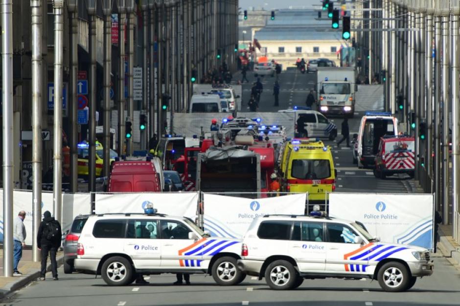 Im&aacute;genes del caos que se vive en Bruselas, B&eacute;lgica, tras los ataques terroristas. (Foto: AFP)
