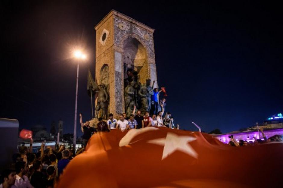 El intento de Golpe de Estado en Turqu&iacute;a fall&oacute;. (Foto: AFP)