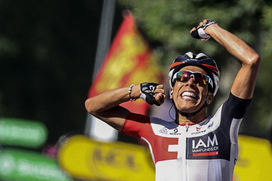 Jarlinson Pantano celebra en su llegada a la meta (Foto: AFP)