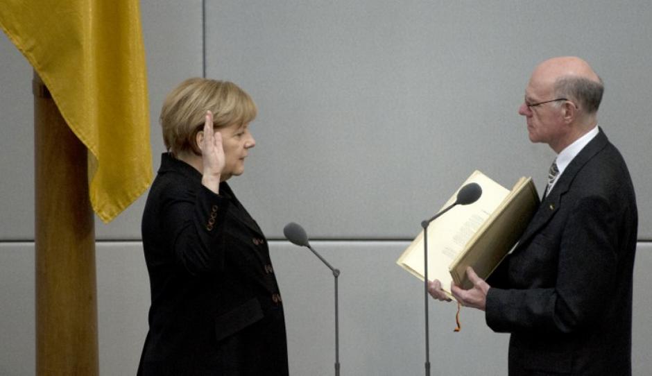 Angela Merkel dirigir&aacute; un gobierno "de gran coalici&oacute;n" integrado por los dem&oacute;cratas cristianos de la CDU, los socialcristianos de la CSU y los socialdem&oacute;cratas del SPD.