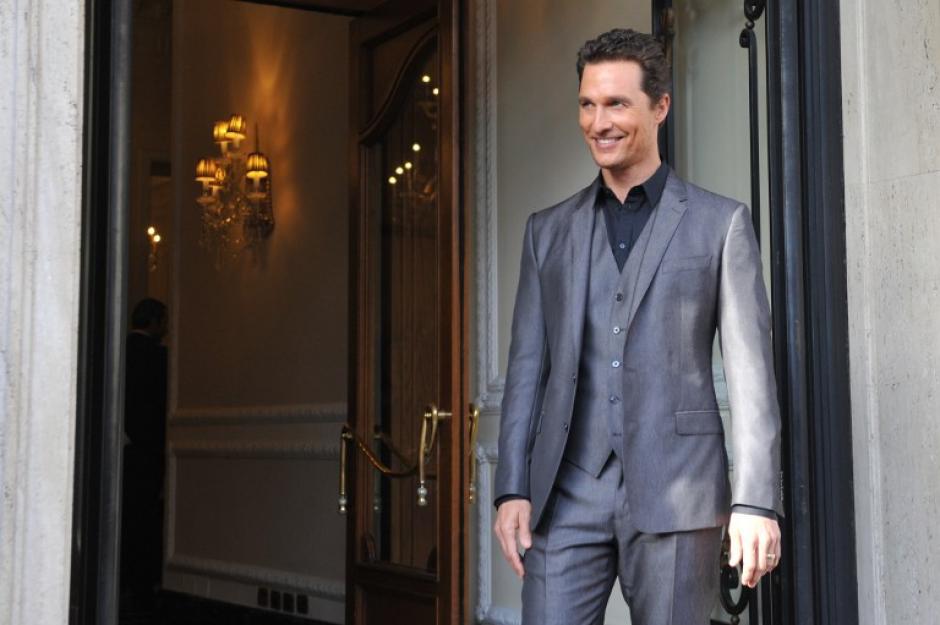 Por "Dallas Buyers Club" McConaughy, el guapo actor nacido en Texas se ha alzado con el Globo de Oro a mejor actor. Foto AFP