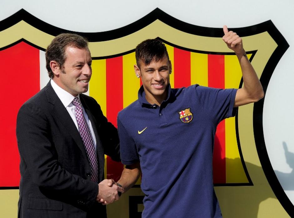 El expresidente del Barcelona, Sandro Rosell, fue el encargado de la operaci&oacute;n del fichaje de Neymar. (Foto: AFP)
