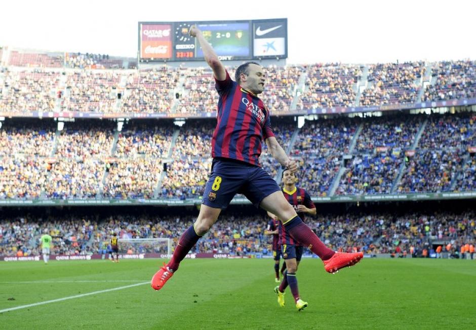 Andr&eacute;s Iniesta celebra el gol anotado en la &uacute;ltima jornada de la Liga ante el Osasuna. (Foto: AFP)