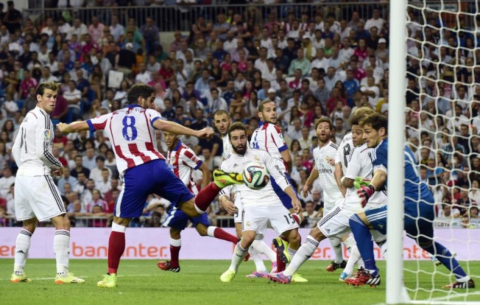 Un error defensivo del Real Madrid que Ra&uacute;l Garc&iacute;a supo aprovechar y de taquito marc&oacute; el 1-1 final. (Foto: AFP)