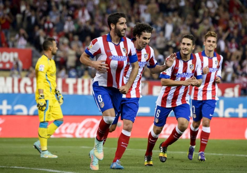 Los colchoneros ganaron su cuarto partido de la Liga y llegaron a 14 puntos, dos abajo de Barcelona. (Foto: EFE)
