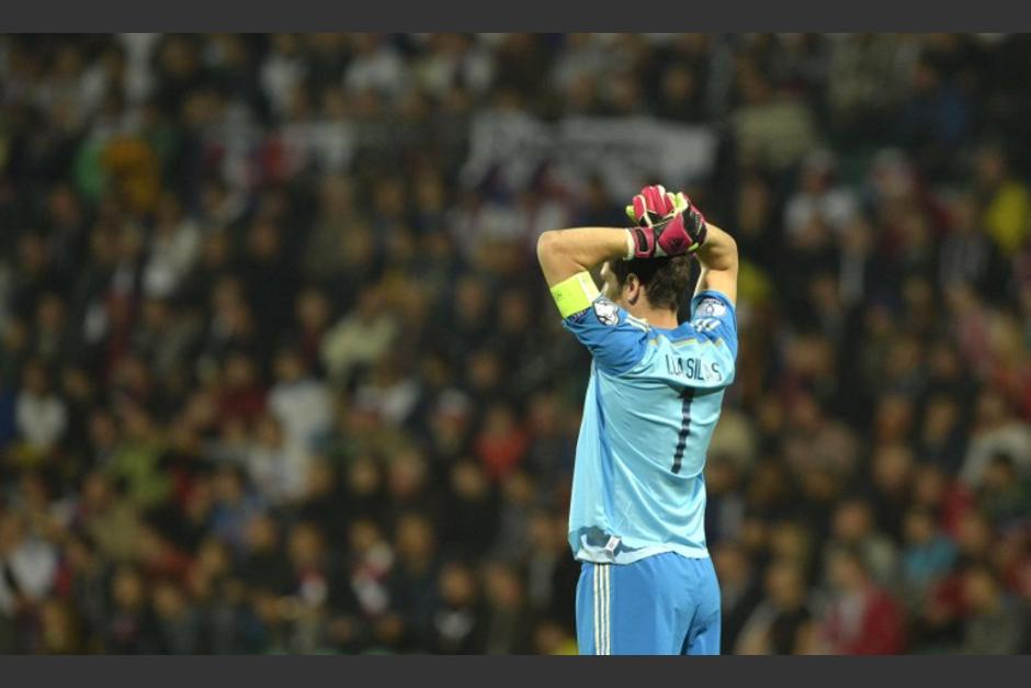 Iker Casillas fue el guardameta titular ante Eslovaquia. (Foto: AFP)