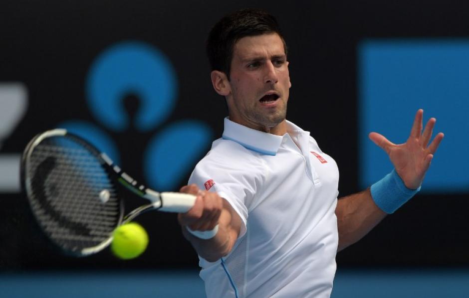 "Nole", el n&uacute;mero uno del mundo en el escalaf&oacute;n mundial de la ATP, pas&oacute; sin problemas a la tercera ronda del Abierto de Australia. (Foto: AFP)