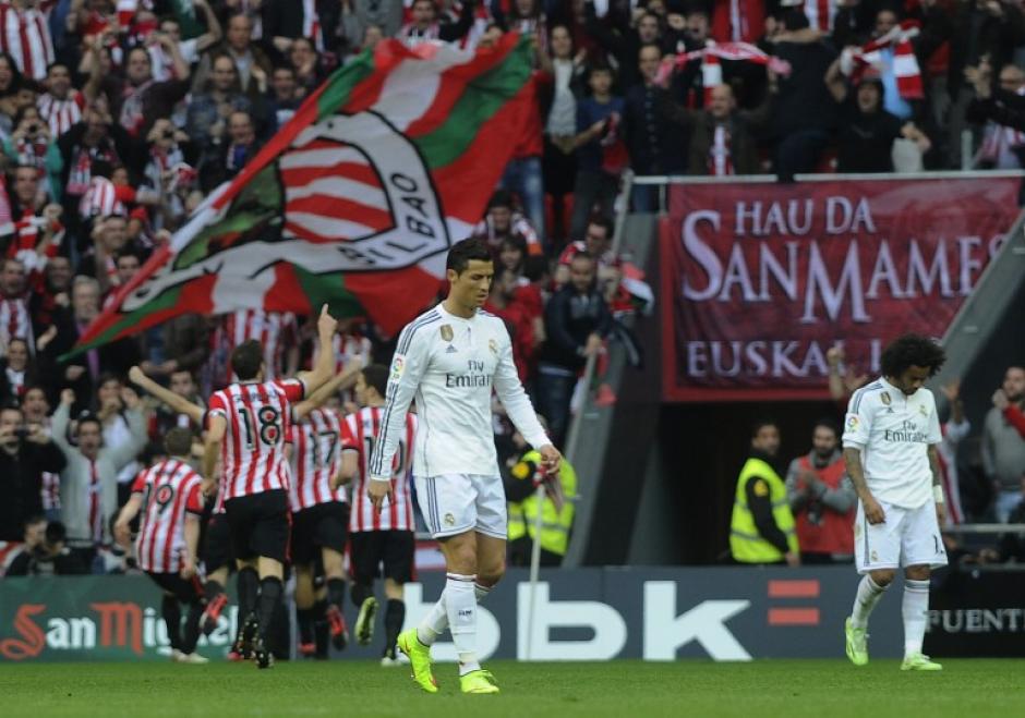 Cristiano Ronaldo y Marcelo, muestran su frustraci&oacute;n tras la anotaci&oacute;n de Athletic. (Foto: EFE)