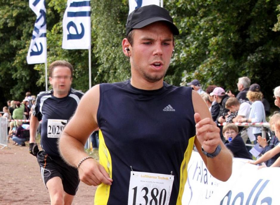 La historia de Andreas Lubitz sigue dando sorpresas; ahora la novia de este espera un hijo suyo. (Foto: AFP)