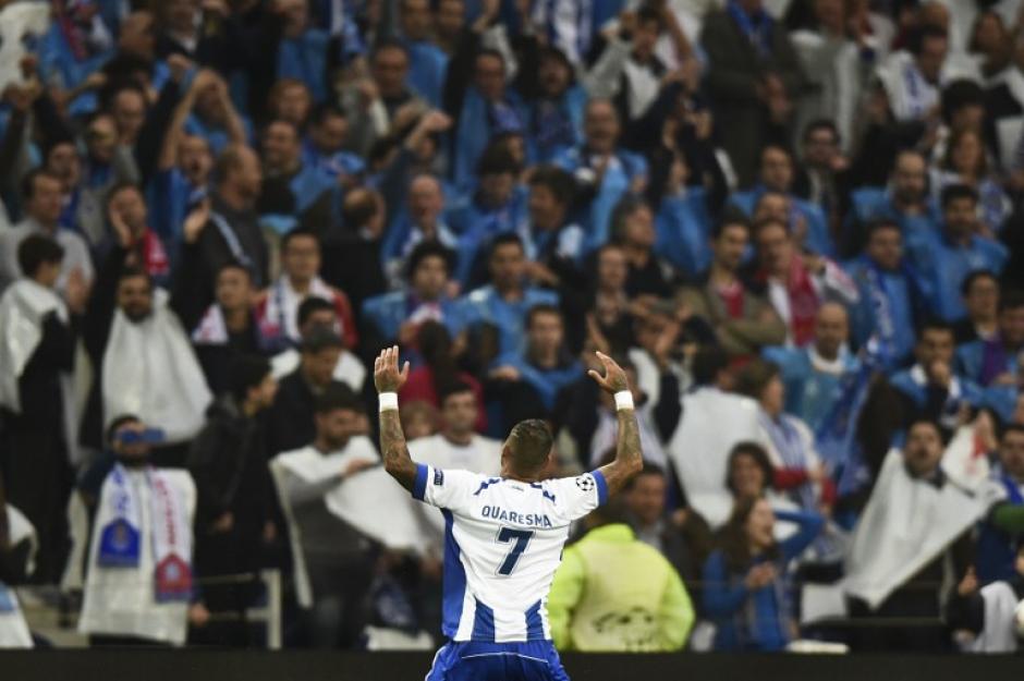 Quaresma celebra ante su afición en Portugal. El Porto derrotó 3-1 al Bayern en el juego de ida de cuartos de final de la UEFA Champions League. (Foto: AFP)