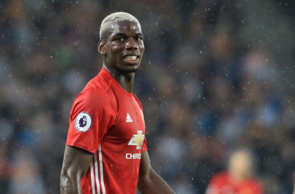 Paul Pogba le respondi&oacute; a un aficionado en Twitter. (Foto: AFP)