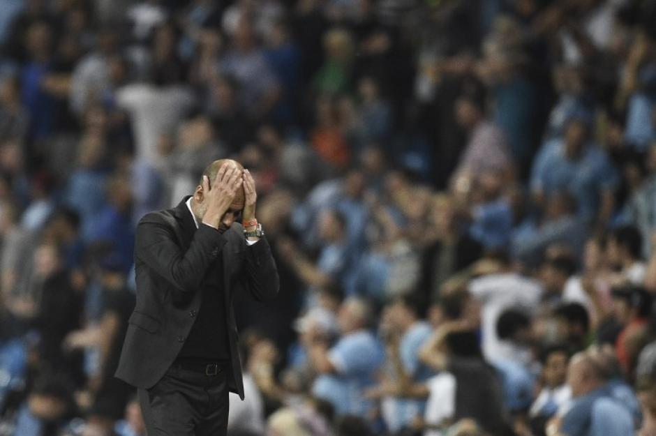 Pep Guardiola tiene un dolor de cabeza, los aficionados no quieren ir a la Champions (Foto: AFP)