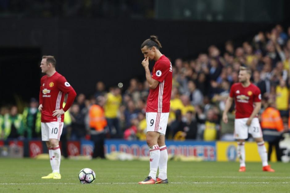 Manchester United sufri&oacute; un rev&eacute;s en la Premier League. (Foto: AFP)