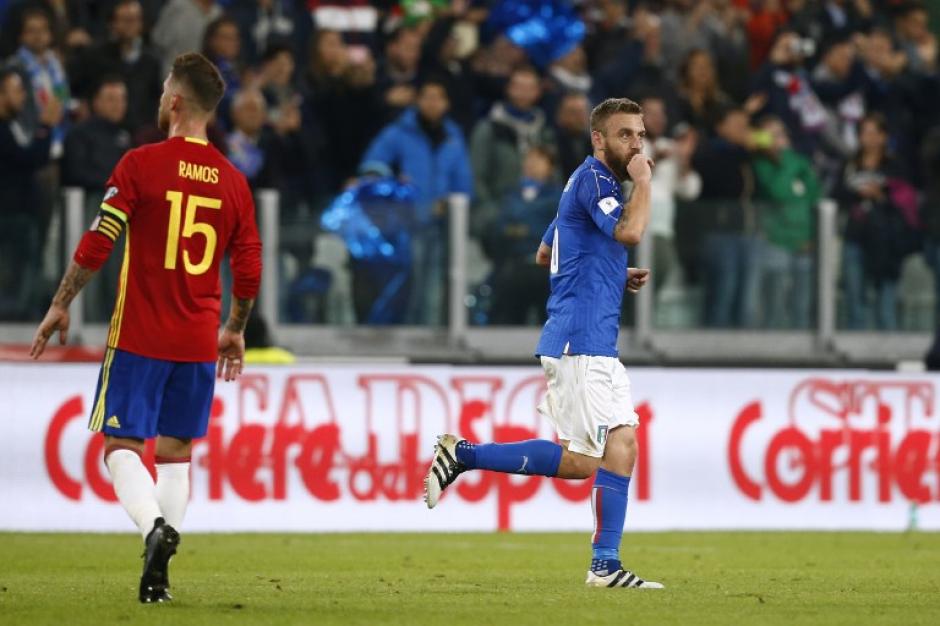 Sergio Ramos cometi&oacute; el penal y se llev&oacute; muchas cr&iacute;ticas. (Foto: AFP)