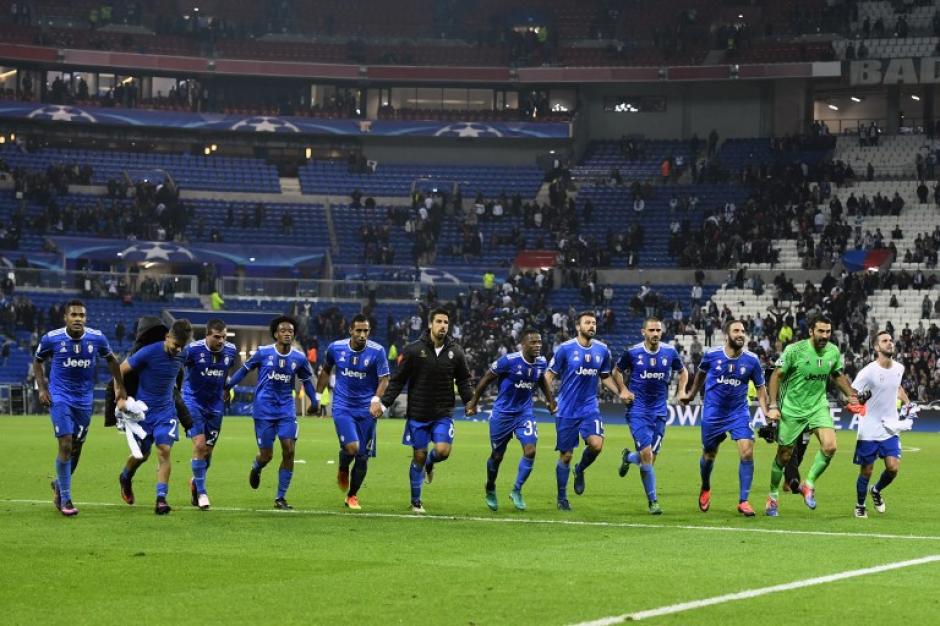 La Juve venci&oacute; en el complicado estadio del Lyon. (Foto: AFP)