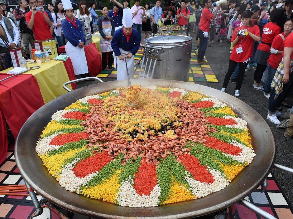 "Es el mayor evento que hemos realizado hasta la fecha y ha sido todo un &eacute;xito", explic&oacute; el cocinero Yasutake Kurihara. (Foto: AFP)