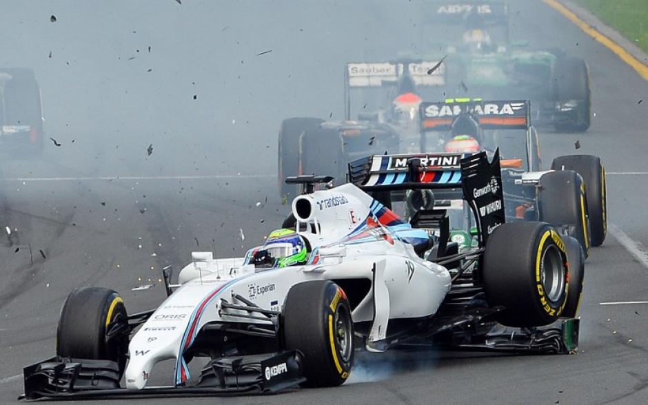 El brasileño Felipe Massa sufrió un accidente al ser impactado por detrás por el conductor japonées Kamui Kobayashi. (Foto: AFP)