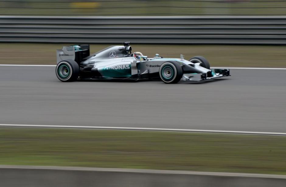 El brit&aacute;nico Lewis Hamilton gan&oacute; su tercera fecha en el Campeonato Mundial de F&oacute;rmula 1. (Foto: AFP)