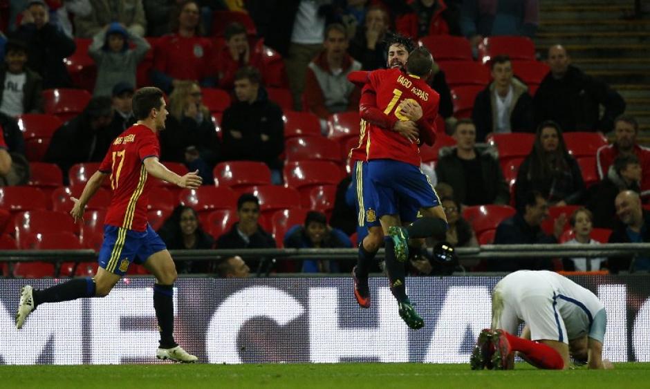 Espa&ntilde;a consigui&oacute; un ag&oacute;nico empate contra Inglaterra. (Foto: AFP)