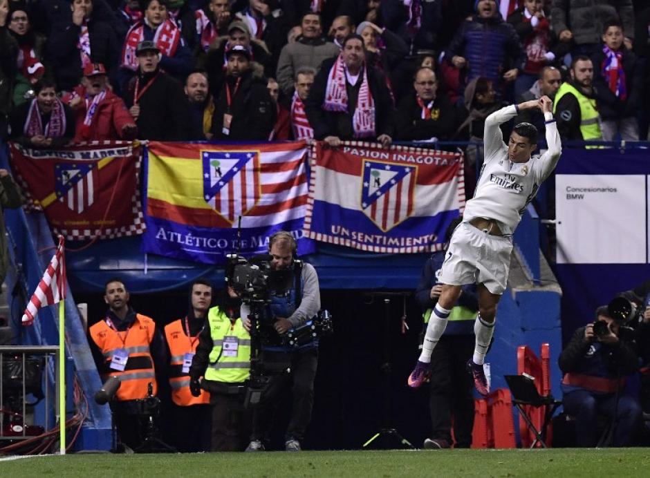 Cristiano Ronaldo abre el marcador al minuto 22. (Foto: GERARD JULIEN/AFP)