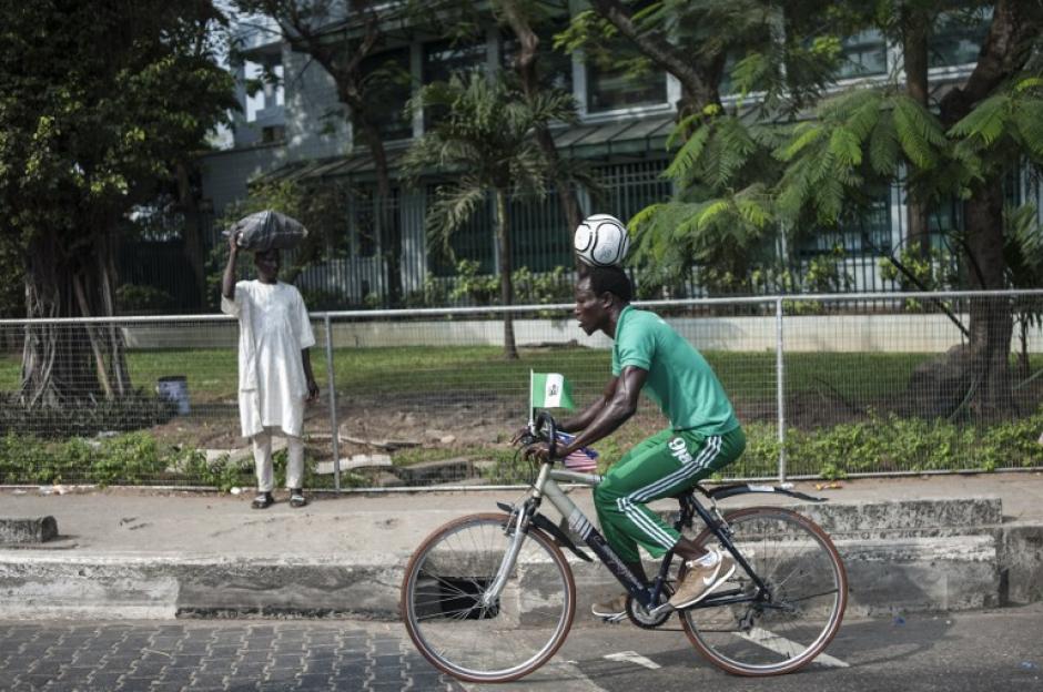 El hombre quer&iacute;a recuperar su t&iacute;tulo de R&eacute;cord Guinness. (Foto: AFP)