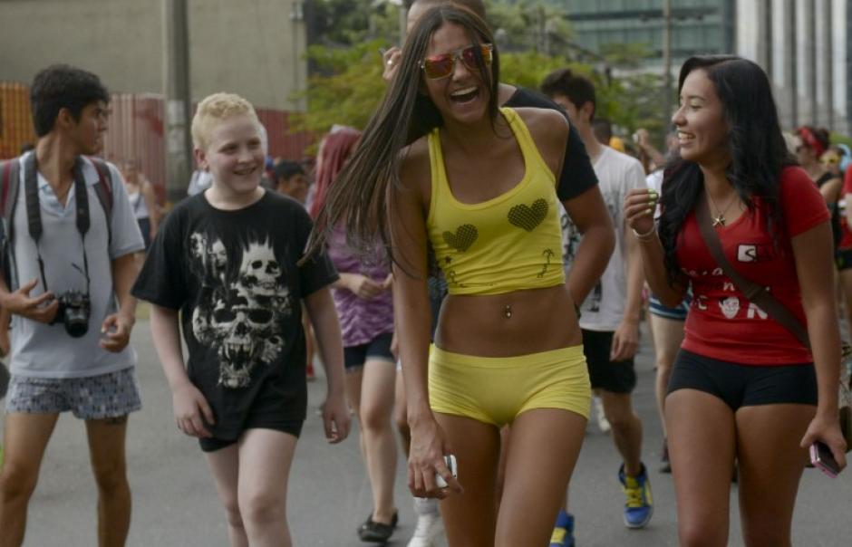 La iniciativa tiene como objetivo promover la libre expresi&oacute;n. Fue convocada por redes sociales. (Ra&uacute;l Arboleda/AFP)&nbsp;