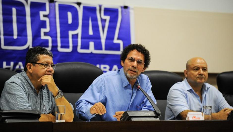 El presidente de Colombia impulsa un proyecto de "justicia transicional", que es rechazado por la guerrilla, que afirma que s&oacute;lo busca castigar a los guerrilleros. (Foto: AFP)&nbsp;