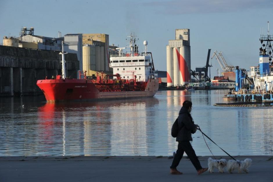 La tasa de desempleo en Estados Unidos aument&oacute; levemente en febrero, pero la creaci&oacute;n de puestos de trabajo registr&oacute; un alza m&aacute;s fuerte de lo esperado, seg&uacute;n cifras publicadas el viernes por el Departamento de Trabajo. (Foto: AFP)