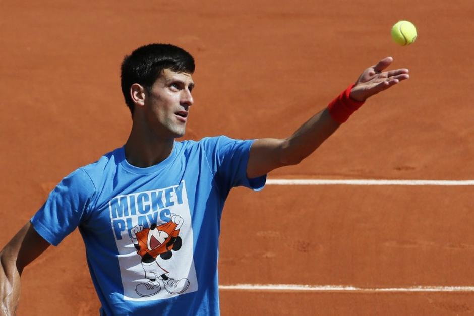 "Nole" sigue al mando del escalaf&oacute;n mundial de tenis de la ATP previo a su participaci&oacute;n en el Roland Garros. (Foto: AFP)