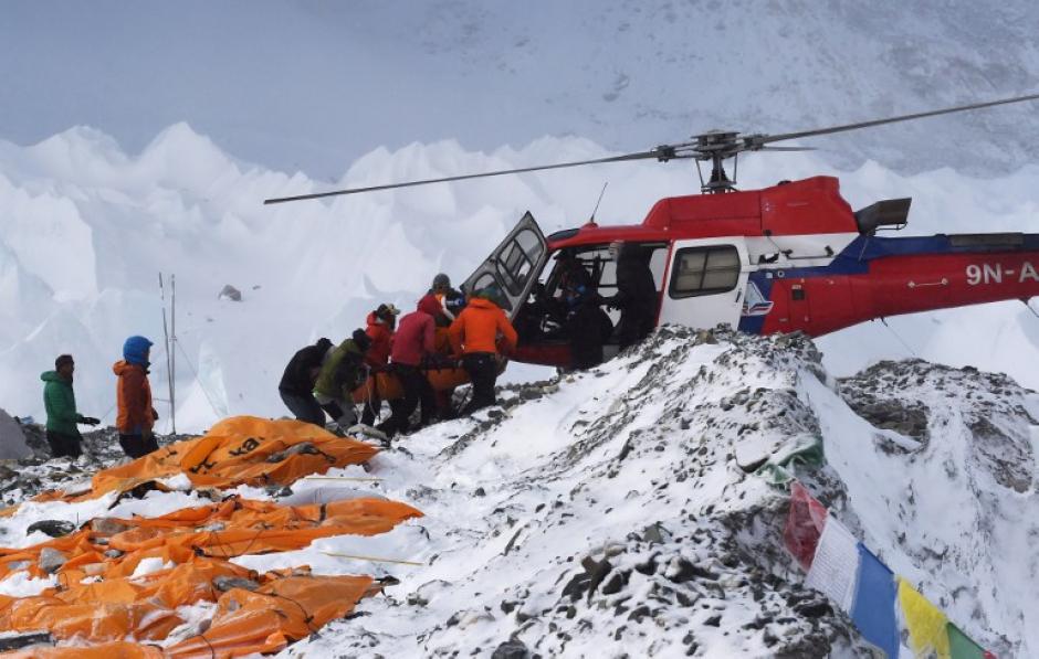 Las alpinistas guatemaltecas informaron que se encuentran bien en el Campo Base del Everest tras las avalanchas provocadas por el terremoto en Nepal. (Foto: AFP)&nbsp;