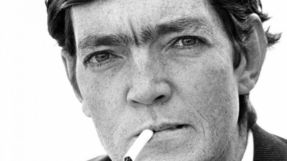 Durante largos a&ntilde;os, esta foto de Cort&aacute;zar estuvo sobre mi escritorio. (Foto: Sara Facio)