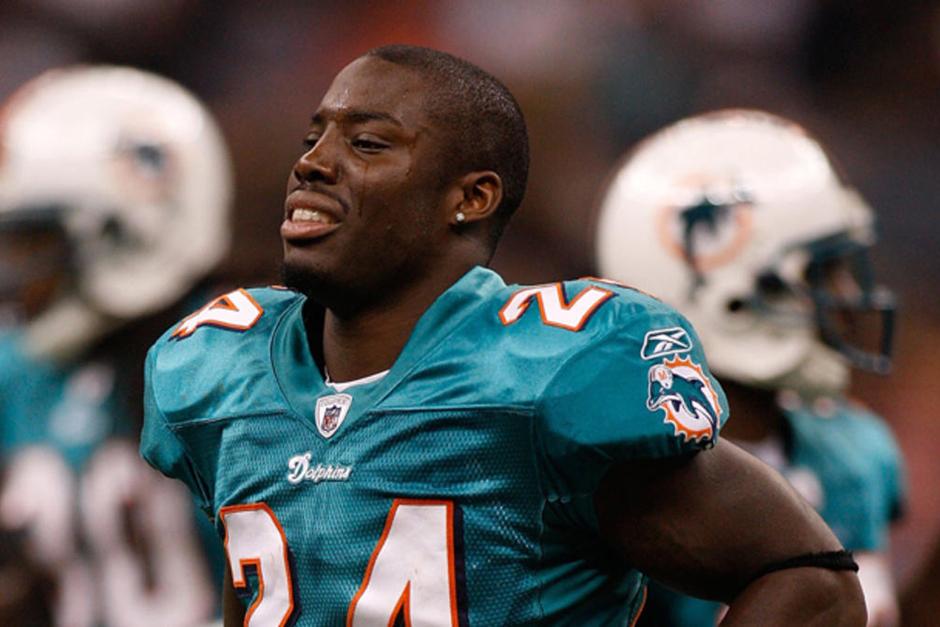 Vontae Davis estar&aacute; otras cuatro temporadas con los Colts. (Foto: nbsmiami.com)