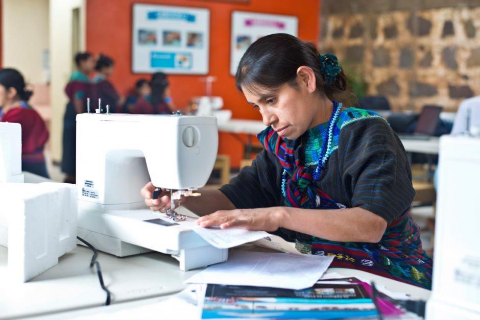 Cinco comunidades de Santa Cruz la Laguna, Sololá, han encontrado el camino hacia el desarrollo gracias a la intervención de la Fundación Castillo Córdova, la cual invierte más de 30 millones de quetzales en el lugar para mejorar la calidad de vida de sus habitantes. (Foto: Fundación Castillo Córdova)