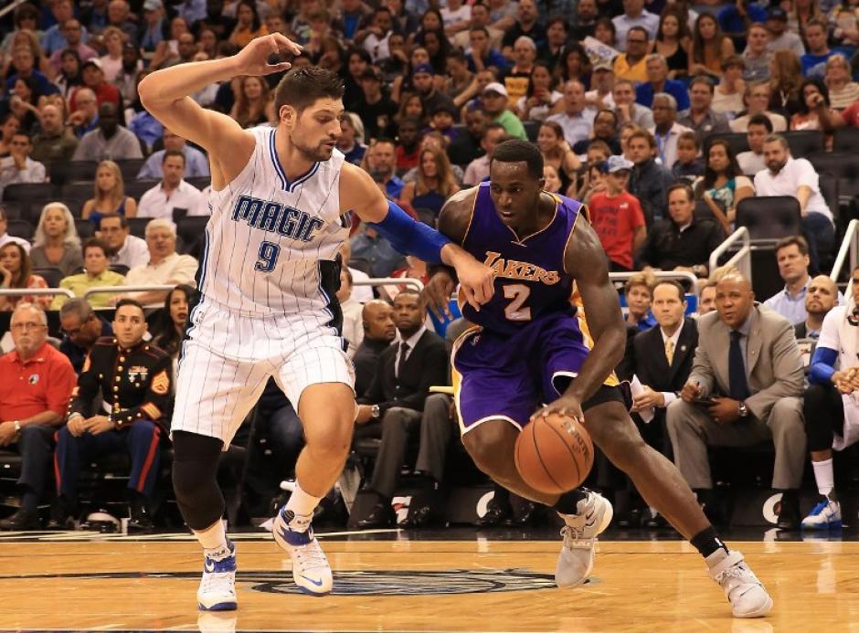 Magic derrot&oacute; a Lakers, quienes no han tenido un buen inicio de semana. (Foto: AFP)