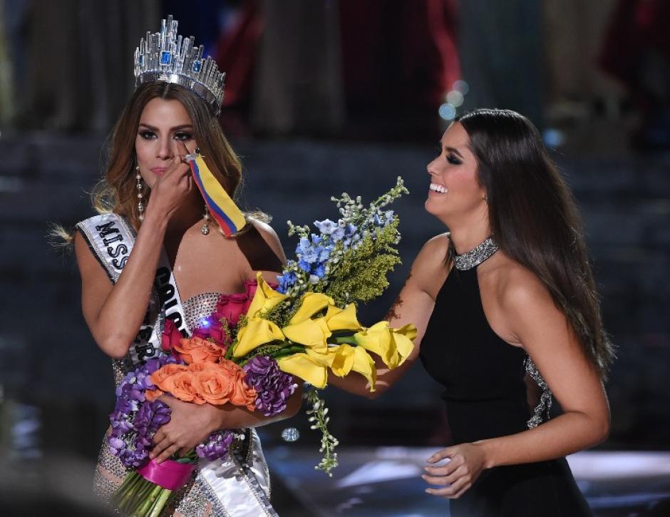 Miss Colombia reacciona tras error en la coronación de Miss Universo