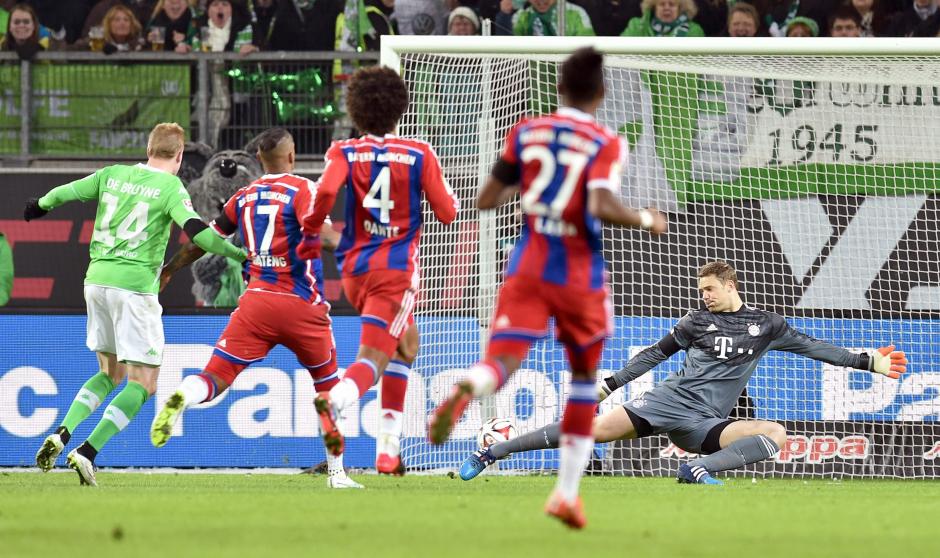Manuel Neuer sali&oacute; vapuleado del juego. (Foto: EFE)