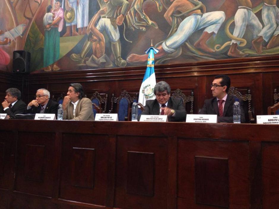 En el Congreso, varios sectores presentaron sus objeciones a la ley de inversi&oacute;n y empleo. (Foto: Facebook de Icefi).