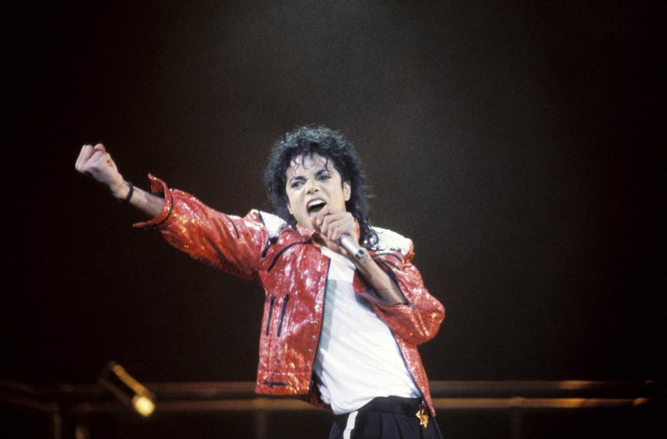 Las nuevas versiones del &uacute;ltimo trabajo de Michael Jackson siguen generando millones en ganancias. (Foto: Billboard)