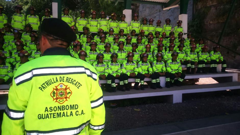 Los elementos forman parte de la primera promoci&oacute;n de la Patrulla Nacional de Rescate de la Asonbomd. (Foto Asonbomd)