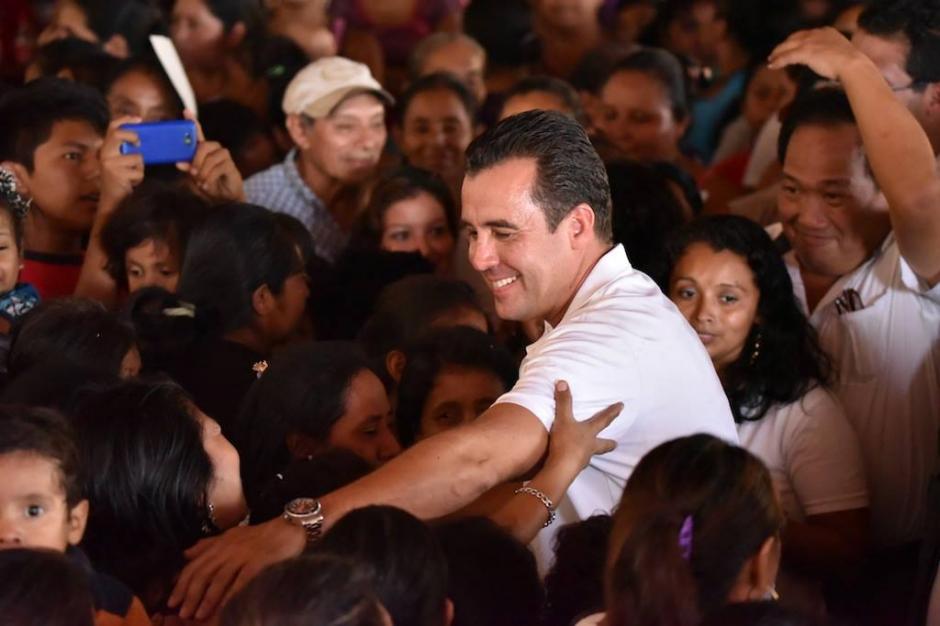 Luego de renunciar a la candidatura a la presidencia por el Partido Patriota, Alejandro Sinibaldi ha sido invitado para representar al Movimiento Reformador, pero a&uacute;n no confirma su participaci&oacute;n. (Foto: Facebook Alejandro Sinibaldi)