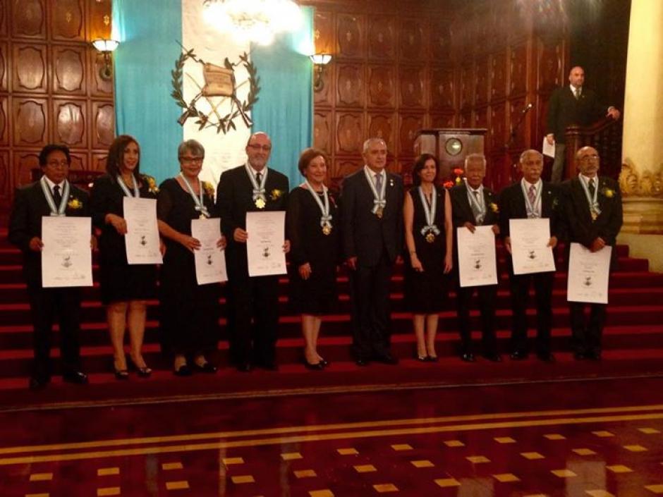 Los maestros condecorados son originarios de Alta Verapaz, Pet&eacute;n, Totonicap&aacute;n, Chiquimula, Quetzaltenango y Guatemala. (Foto Mineduc)