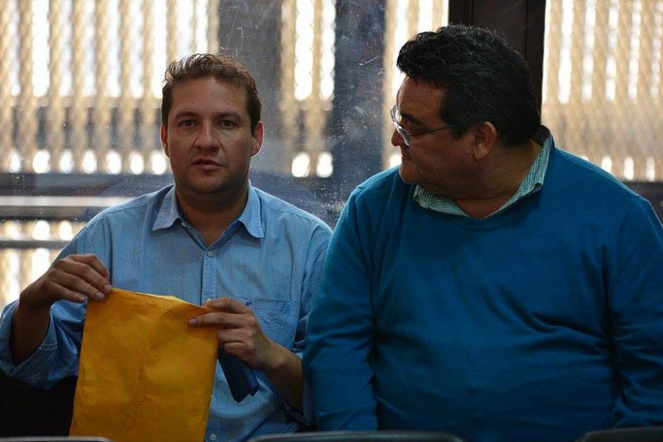 Francisco Cortez Bocaletti y Jorge Mario L&oacute;pez Pellecer conversaban de los negocios cuando Cortez mencion&oacute; que ten&iacute;a el apoyo de "JD" quien se cree que es al apresado ex presidente de la Directiva del IGSS, Juan de Dios Rodr&iacute;guez. (Foto:Wilder L&oacute;pez/Soy502)&nbsp;