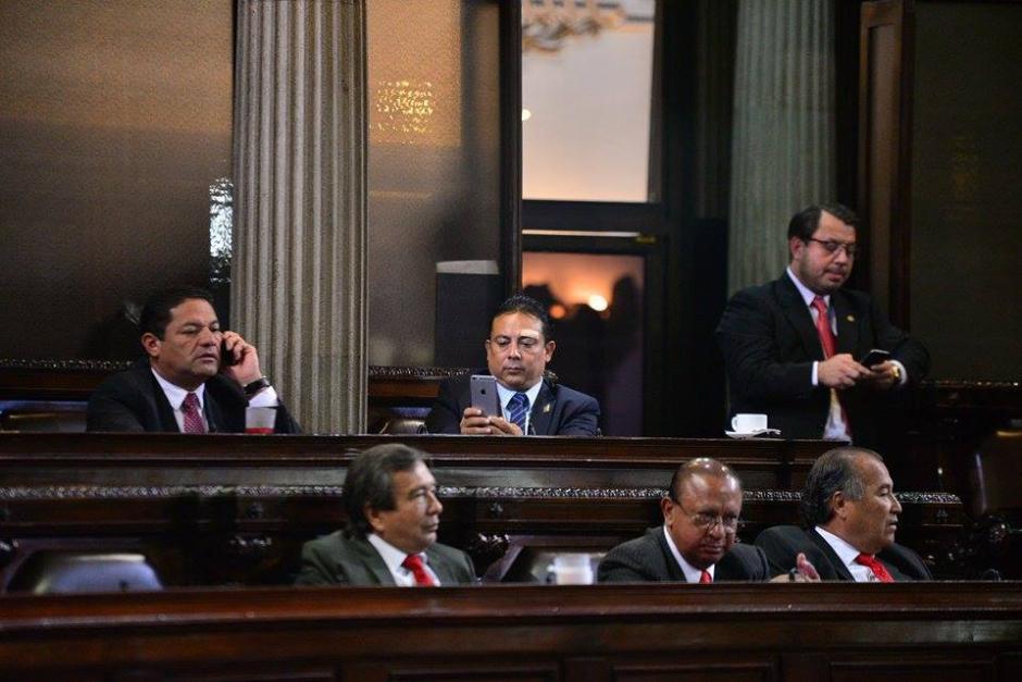 La acci&oacute;n de amparo planteada por la bancada Lider llevar&iacute;a a repetir el proceso de conocer en tres lecturas las reformas a la Ley Electoral. (Foto Wilder L&oacute;pez/Soy502)